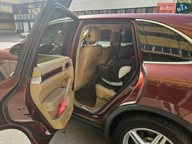 Коричневий Порше Cayenne, об'ємом двигуна 3.6 л та пробігом 133 тис. км за 19000 $, фото 10 на Automoto.ua