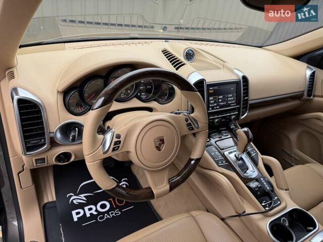 Порше Каен 2013 в Киеве на Automoto.ua Коричневый Порше Каен, объемом двигателя 3 л и пробегом 178 тыс. км за 23800 $, фото 25 на Automoto.ua