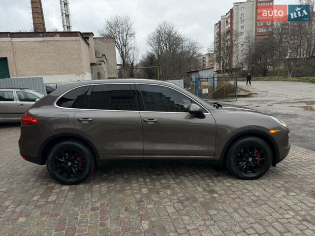 Коричневый Порше Каен, объемом двигателя 3 л и пробегом 178 тыс. км за 21000 $, фото 7 на Automoto.ua