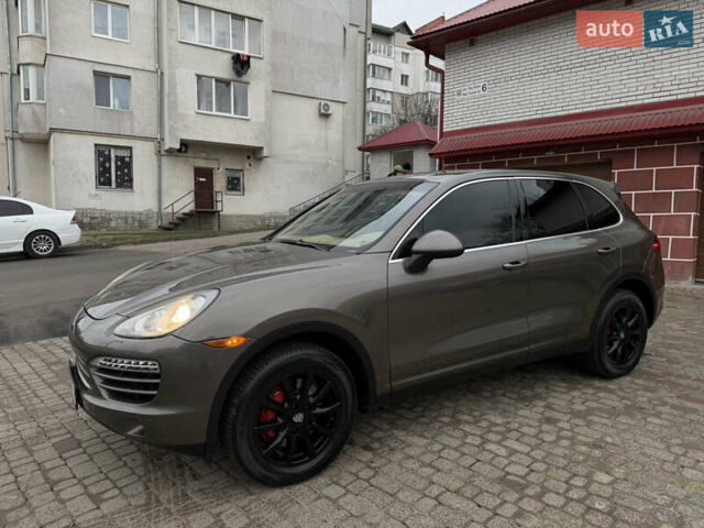 Коричневый Порше Каен, объемом двигателя 3 л и пробегом 178 тыс. км за 21000 $, фото 2 на Automoto.ua