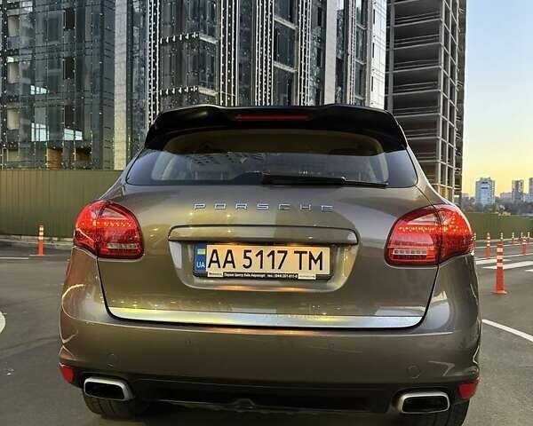 Коричневый Порше Каен, объемом двигателя 3.6 л и пробегом 130 тыс. км за 21000 $, фото 4 на Automoto.ua