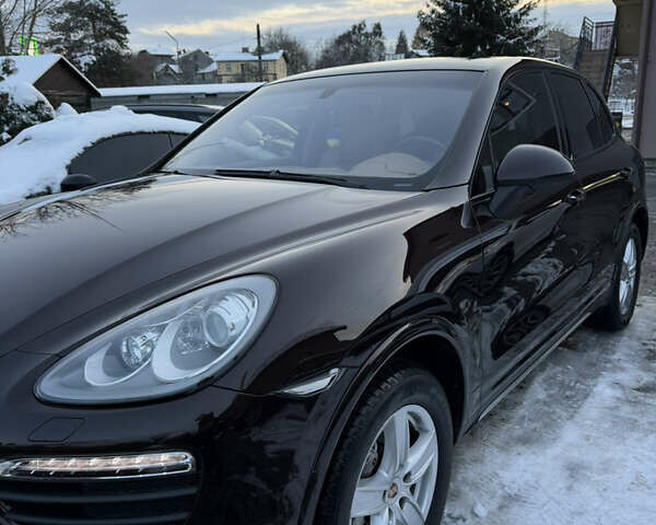 Коричневий Порше Cayenne, об'ємом двигуна 4.81 л та пробігом 170 тис. км за 21000 $, фото 2 на Automoto.ua