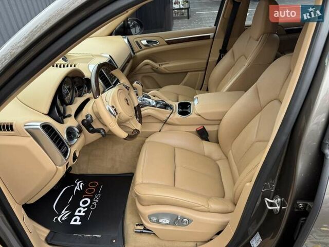 Порше Каен 2013 в Киеве на Automoto.ua Коричневый Порше Каен, объемом двигателя 3 л и пробегом 178 тыс. км за 23800 $, фото 22 на Automoto.ua