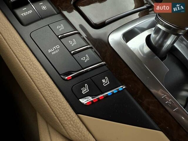 Порше Каен 2013 в Киеве на Automoto.ua Коричневый Порше Каен, объемом двигателя 3 л и пробегом 178 тыс. км за 23800 $, фото 32 на Automoto.ua