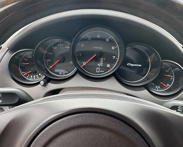 Коричневий Порше Cayenne, об'ємом двигуна 3.6 л та пробігом 221 тис. км за 21000 $, фото 2 на Automoto.ua