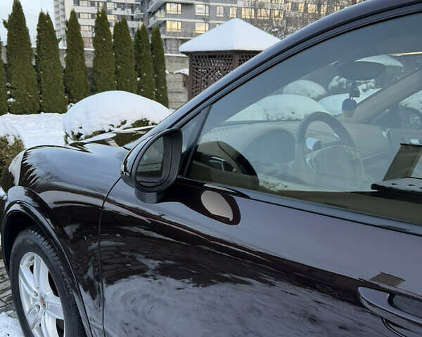 Коричневий Порше Cayenne, об'ємом двигуна 4.81 л та пробігом 170 тис. км за 21000 $, фото 4 на Automoto.ua