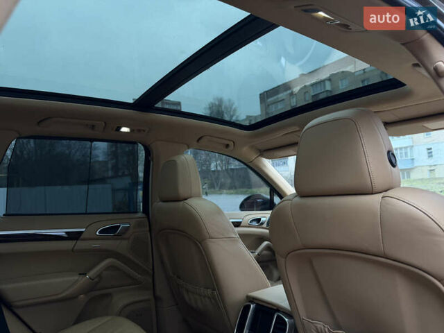 Коричневый Порше Каен, объемом двигателя 3 л и пробегом 178 тыс. км за 21000 $, фото 55 на Automoto.ua