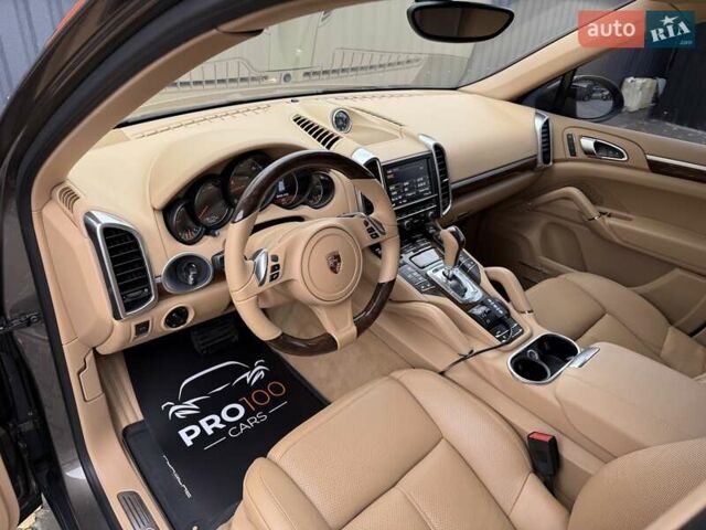 Порше Каен 2013 в Киеве на Automoto.ua Коричневый Порше Каен, объемом двигателя 3 л и пробегом 178 тыс. км за 23800 $, фото 20 на Automoto.ua