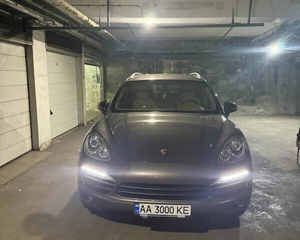 Порше Каен 2013 в Киеве на Automoto.ua Коричневый Порше Каен, объемом двигателя 3.6 л и пробегом 121 тыс. км за 26000 $, фото 7 на Automoto.ua