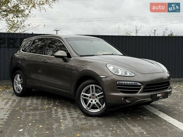 Порше Каен 2013 в Киеве на Automoto.ua Коричневый Порше Каен, объемом двигателя 3 л и пробегом 178 тыс. км за 23800 $, фото 5 на Automoto.ua