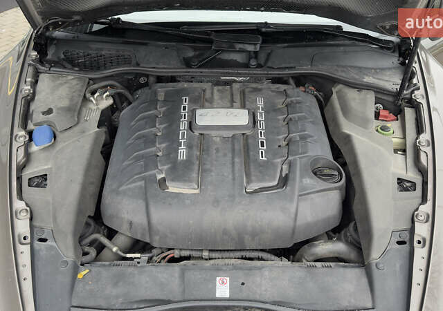 Коричневый Порше Каен, объемом двигателя 4.13 л и пробегом 162 тыс. км за 26000 $, фото 15 на Automoto.ua