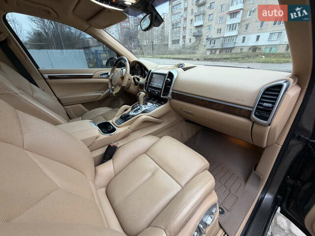 Коричневый Порше Каен, объемом двигателя 3 л и пробегом 178 тыс. км за 21000 $, фото 47 на Automoto.ua