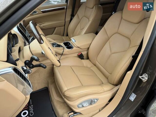 Порше Каен 2013 в Киеве на Automoto.ua Коричневый Порше Каен, объемом двигателя 3 л и пробегом 178 тыс. км за 23800 $, фото 21 на Automoto.ua