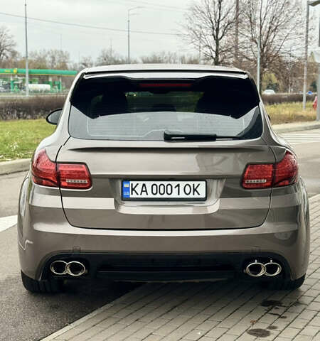 Коричневый Порше Каен, объемом двигателя 4.13 л и пробегом 162 тыс. км за 26000 $, фото 2 на Automoto.ua