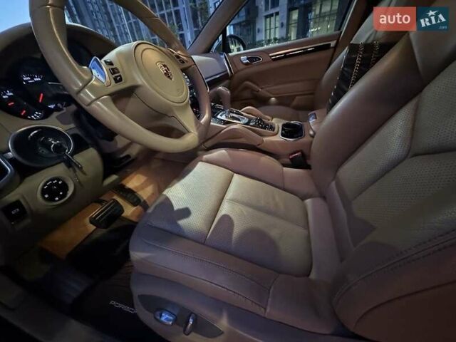 Коричневый Порше Каен, объемом двигателя 3.6 л и пробегом 130 тыс. км за 21000 $, фото 5 на Automoto.ua