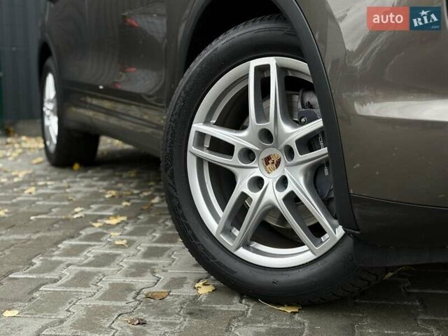 Порше Каен 2013 в Киеве на Automoto.ua Коричневый Порше Каен, объемом двигателя 3 л и пробегом 178 тыс. км за 23800 $, фото 15 на Automoto.ua