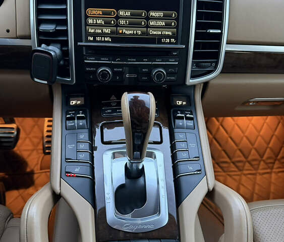 Коричневий Порше Cayenne, об'ємом двигуна 4.81 л та пробігом 170 тис. км за 21000 $, фото 10 на Automoto.ua