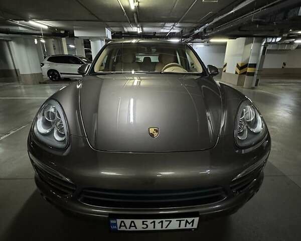 Коричневый Порше Каен, объемом двигателя 3.6 л и пробегом 130 тыс. км за 21000 $, фото 22 на Automoto.ua