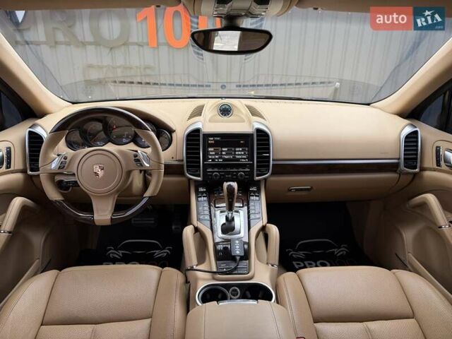Порше Каен 2013 в Киеве на Automoto.ua Коричневый Порше Каен, объемом двигателя 3 л и пробегом 178 тыс. км за 23800 $, фото 23 на Automoto.ua