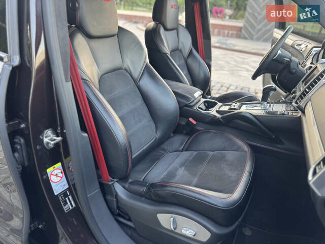 Коричневый Порше Каен, объемом двигателя 4.8 л и пробегом 140 тыс. км за 18500 $, фото 64 на Automoto.ua