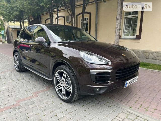 Коричневий Порше Cayenne, об'ємом двигуна 4.2 л та пробігом 120 тис. км за 54000 $, фото 5 на Automoto.ua