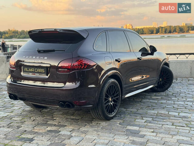 Коричневый Порше Каен, объемом двигателя 4.8 л и пробегом 140 тыс. км за 18500 $, фото 15 на Automoto.ua