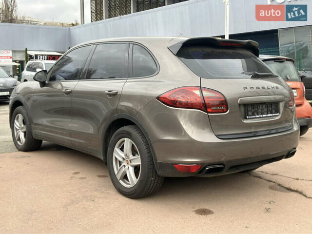 Коричневий Порше Cayenne, об'ємом двигуна 3 л та пробігом 177 тис. км за 22777 $, фото 3 на Automoto.ua