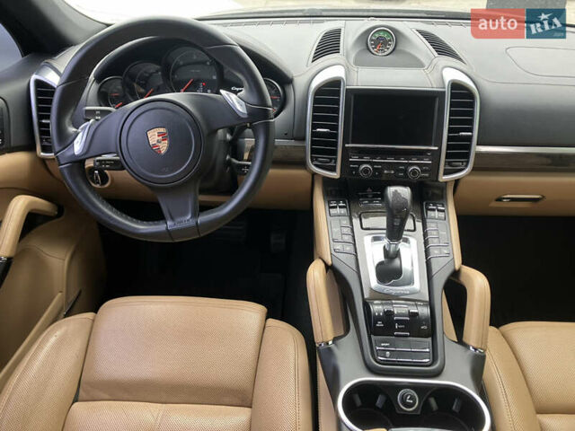 Коричневий Порше Cayenne, об'ємом двигуна 3 л та пробігом 177 тис. км за 22777 $, фото 8 на Automoto.ua
