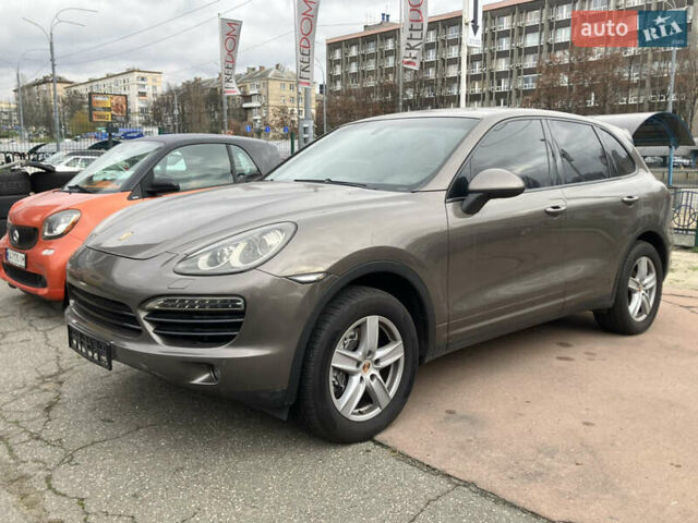 Коричневий Порше Cayenne, об'ємом двигуна 3 л та пробігом 177 тис. км за 22777 $, фото 2 на Automoto.ua
