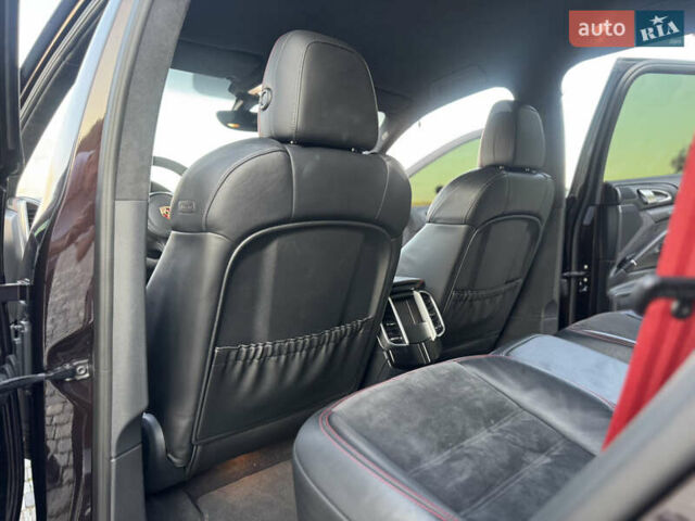 Коричневый Порше Каен, объемом двигателя 4.8 л и пробегом 140 тыс. км за 18500 $, фото 47 на Automoto.ua