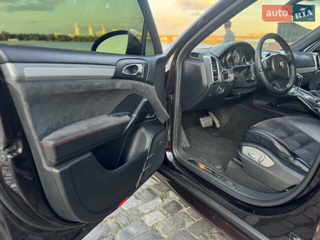 Коричневый Порше Каен, объемом двигателя 4.8 л и пробегом 140 тыс. км за 18500 $, фото 28 на Automoto.ua