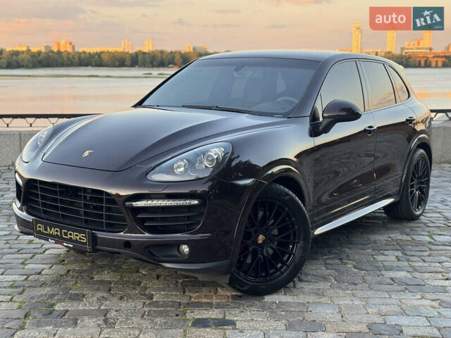 Коричневый Порше Каен, объемом двигателя 4.8 л и пробегом 140 тыс. км за 18500 $, фото 1 на Automoto.ua