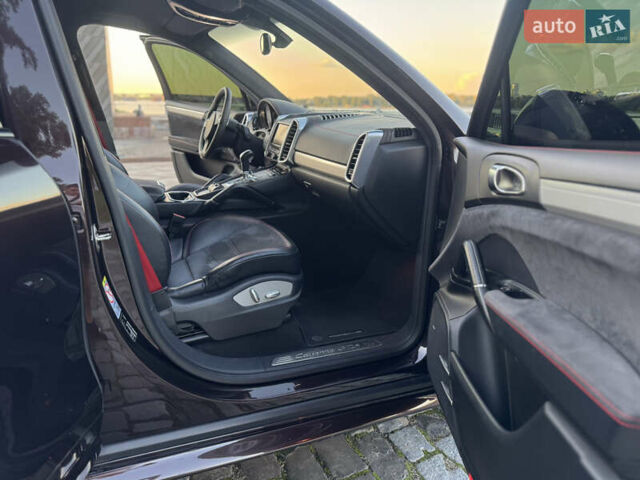 Коричневый Порше Каен, объемом двигателя 4.8 л и пробегом 140 тыс. км за 18500 $, фото 58 на Automoto.ua