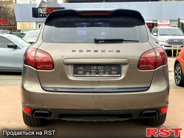 Коричневый Порше Каен, объемом двигателя 3 л и пробегом 180 тыс. км за 22700 $, фото 4 на Automoto.ua