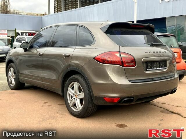 Коричневый Порше Каен, объемом двигателя 3 л и пробегом 180 тыс. км за 22700 $, фото 3 на Automoto.ua