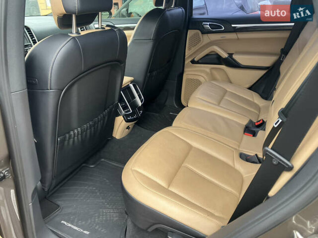 Коричневий Порше Cayenne, об'ємом двигуна 3 л та пробігом 177 тис. км за 22777 $, фото 7 на Automoto.ua