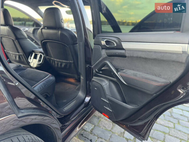 Коричневый Порше Каен, объемом двигателя 4.8 л и пробегом 140 тыс. км за 18500 $, фото 51 на Automoto.ua