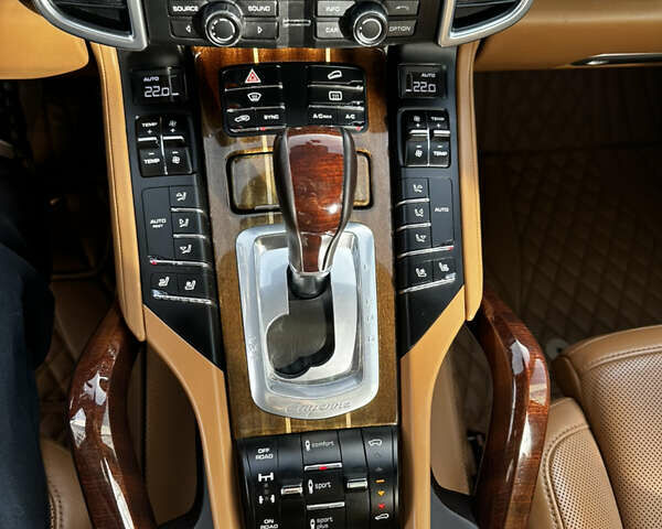 Коричневый Порше Каен, объемом двигателя 2.97 л и пробегом 141 тыс. км за 49900 $, фото 28 на Automoto.ua