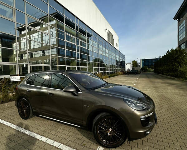 Коричневый Порше Каен, объемом двигателя 2.97 л и пробегом 141 тыс. км за 49900 $, фото 6 на Automoto.ua