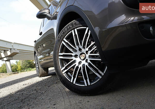 Порше Каен 2015 в Днепре (Днепропетровске) на Automoto.ua Коричневый Порше Каен, объемом двигателя 3.6 л и пробегом 112 тыс. км за 32000 $, фото 2 на Automoto.ua