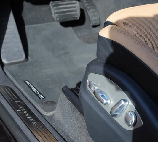 Коричневый Порше Каен, объемом двигателя 3.6 л и пробегом 146 тыс. км за 24900 $, фото 32 на Automoto.ua