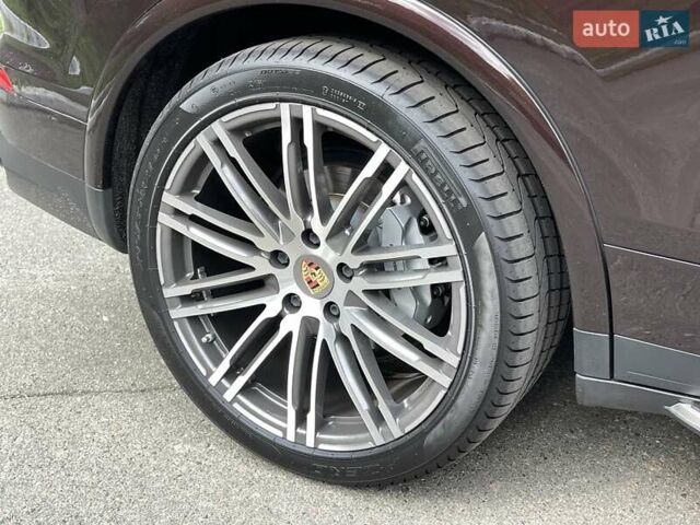 Коричневий Порше Cayenne, об'ємом двигуна 4.13 л та пробігом 58 тис. км за 59999 $, фото 6 на Automoto.ua