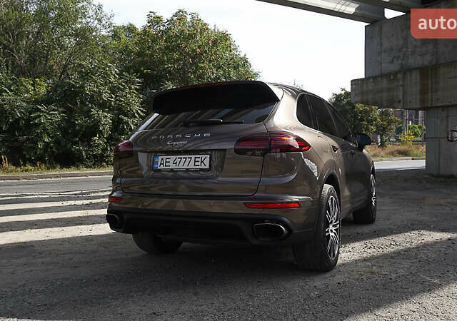 Порше Каен 2015 в Днепре (Днепропетровске) на Automoto.ua Коричневый Порше Каен, объемом двигателя 3.6 л и пробегом 112 тыс. км за 32000 $, фото 16 на Automoto.ua