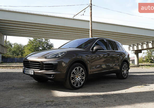 Порше Каен 2015 в Днепре (Днепропетровске) на Automoto.ua Коричневый Порше Каен, объемом двигателя 3.6 л и пробегом 112 тыс. км за 32000 $, фото 5 на Automoto.ua