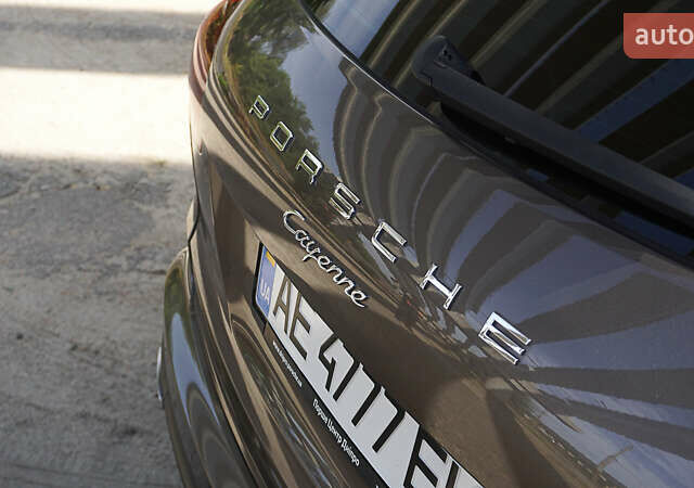 Порше Каен 2015 в Днепре (Днепропетровске) на Automoto.ua Коричневый Порше Каен, объемом двигателя 3.6 л и пробегом 112 тыс. км за 32000 $, фото 13 на Automoto.ua