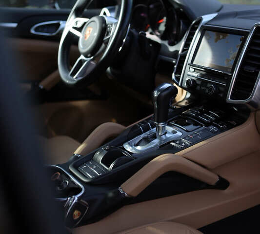 Коричневый Порше Каен, объемом двигателя 3.6 л и пробегом 146 тыс. км за 24900 $, фото 23 на Automoto.ua