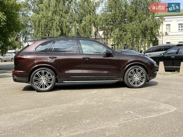 Коричневий Порше Cayenne, об'ємом двигуна 4.13 л та пробігом 58 тис. км за 59999 $, фото 4 на Automoto.ua