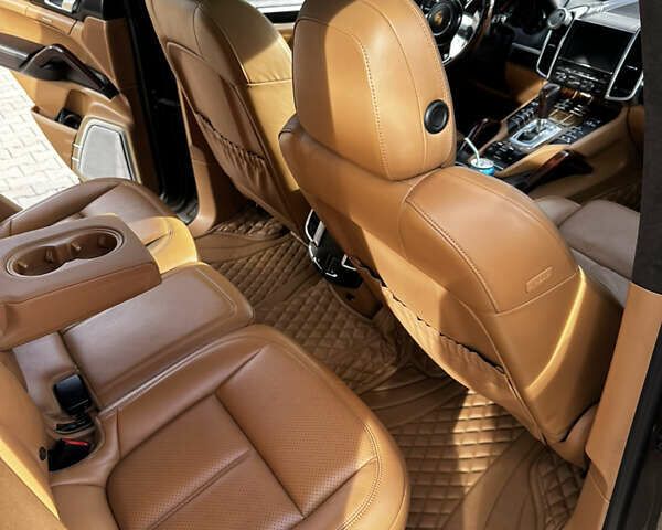 Коричневый Порше Каен, объемом двигателя 2.97 л и пробегом 141 тыс. км за 49900 $, фото 19 на Automoto.ua