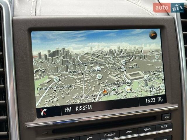 Коричневий Порше Cayenne, об'ємом двигуна 4.13 л та пробігом 58 тис. км за 59999 $, фото 43 на Automoto.ua