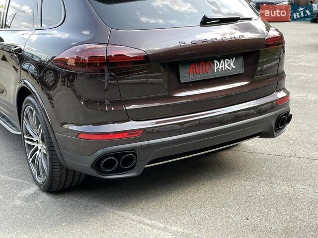 Коричневий Порше Cayenne, об'ємом двигуна 4.13 л та пробігом 58 тис. км за 59999 $, фото 14 на Automoto.ua